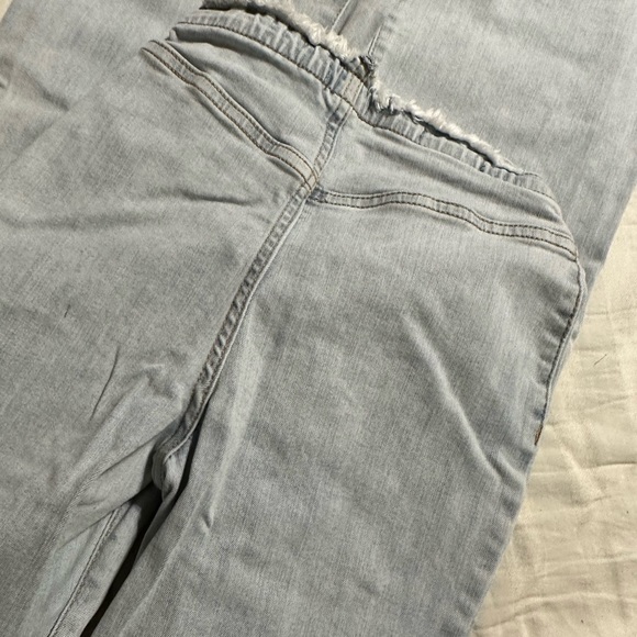 jeans - Picture 3 of 3